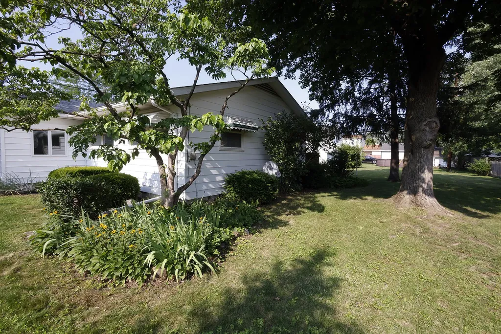 374 Dunham Street Dundee Village MI 48131