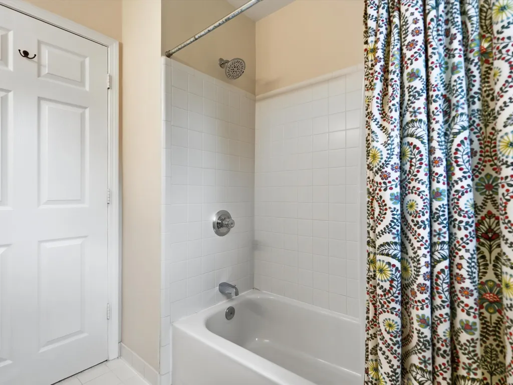 2159 Spring Ridge Drive Pittsfield Charter Township MI 48103