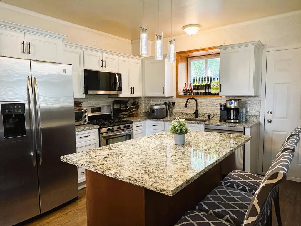 19324 Todd Drive Clinton Charter Township MI 48038
