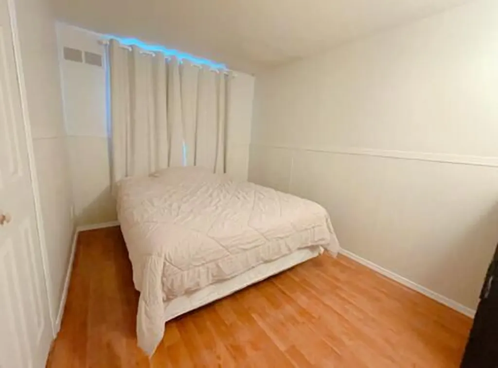 19324 Todd Drive Clinton Charter Township MI 48038