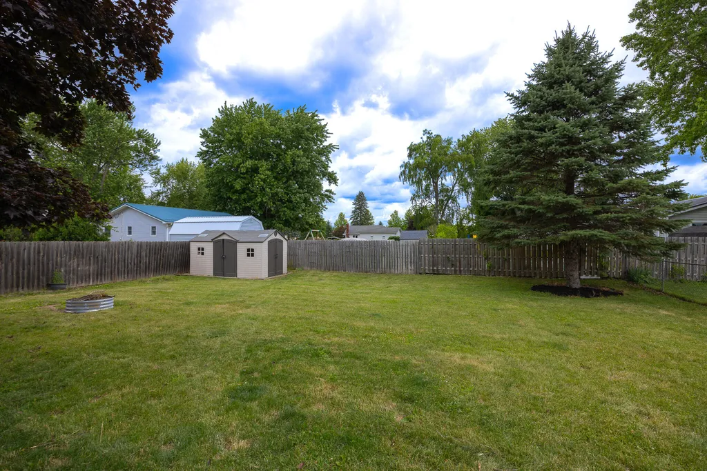1205 Sunset Drive Tecumseh City MI 49286