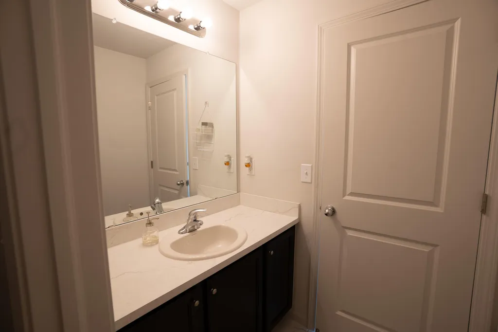 14456 Josephine Court Livonia City MI 48154