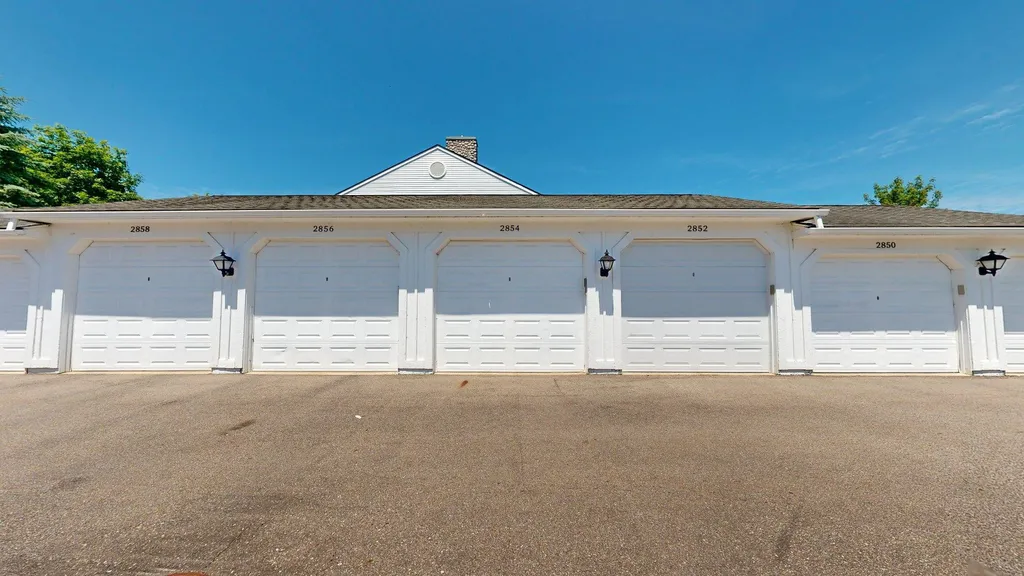 2854 S Knightsbridge Circle Ann Arbor City MI 48105
