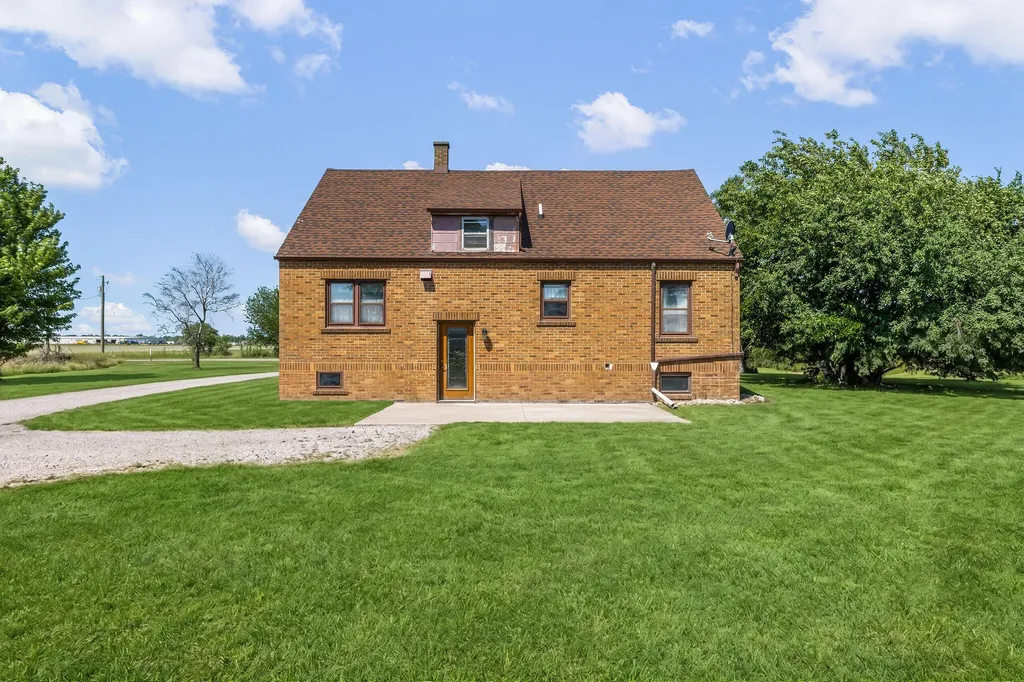 3520 N Towerline Road Buena Vista Charter Township MI 48601