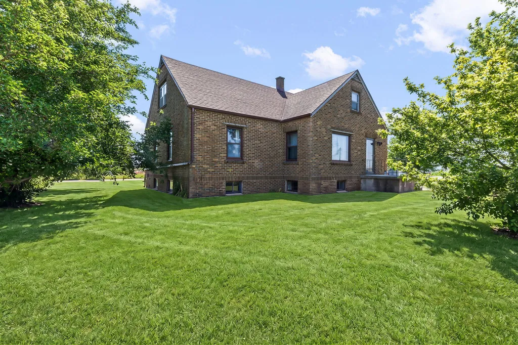 3520 N Towerline Road Buena Vista Charter Township MI 48601
