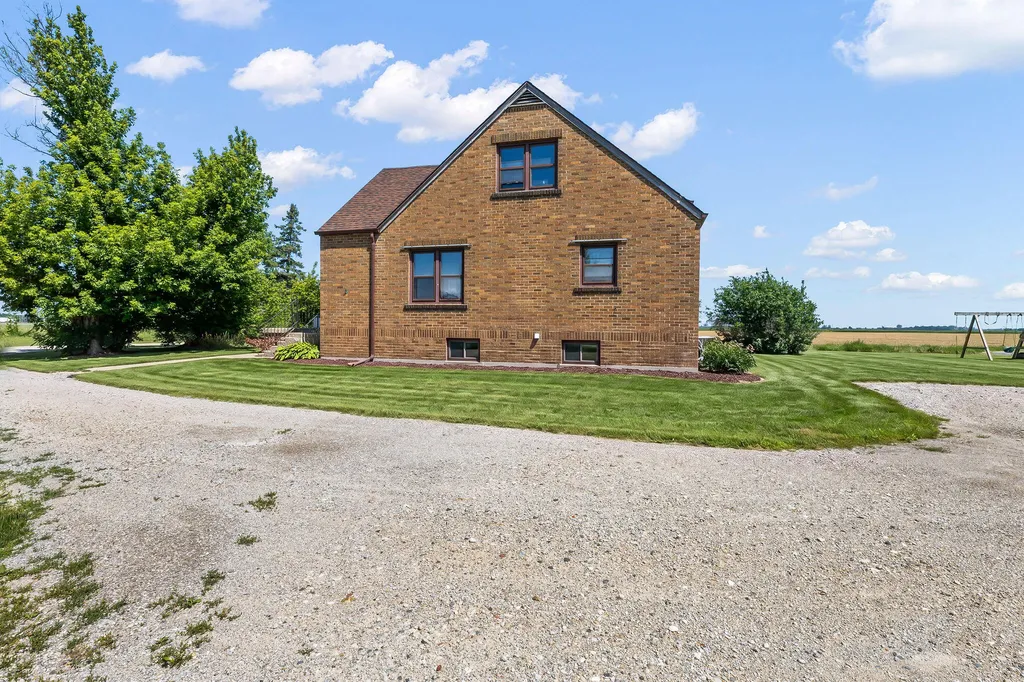 3520 N Towerline Road Buena Vista Charter Township MI 48601