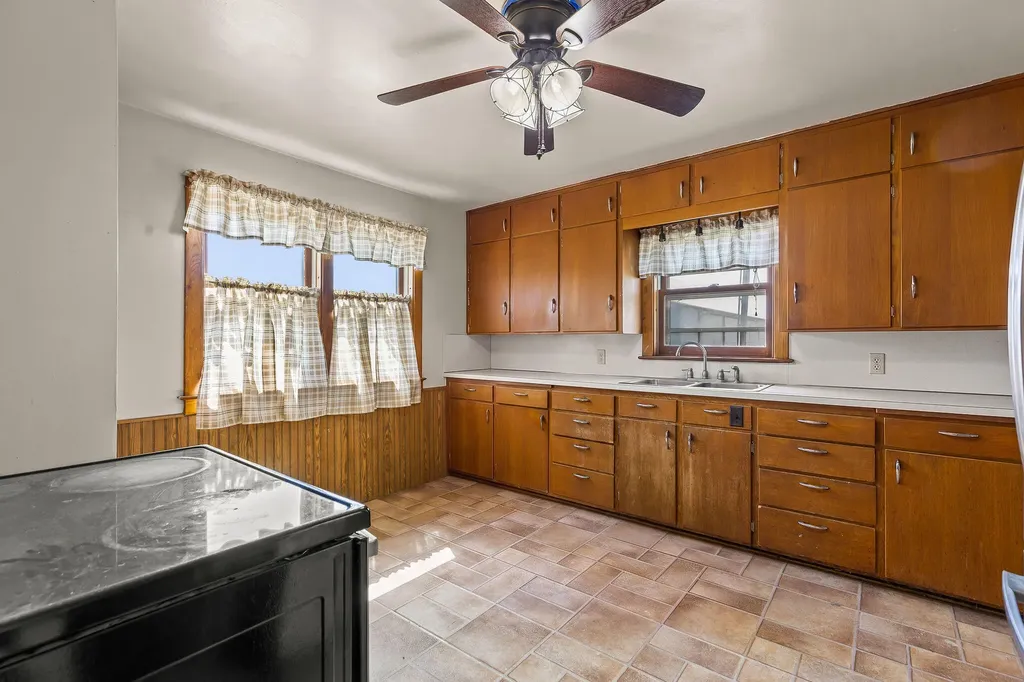 3520 N Towerline Road Buena Vista Charter Township MI 48601