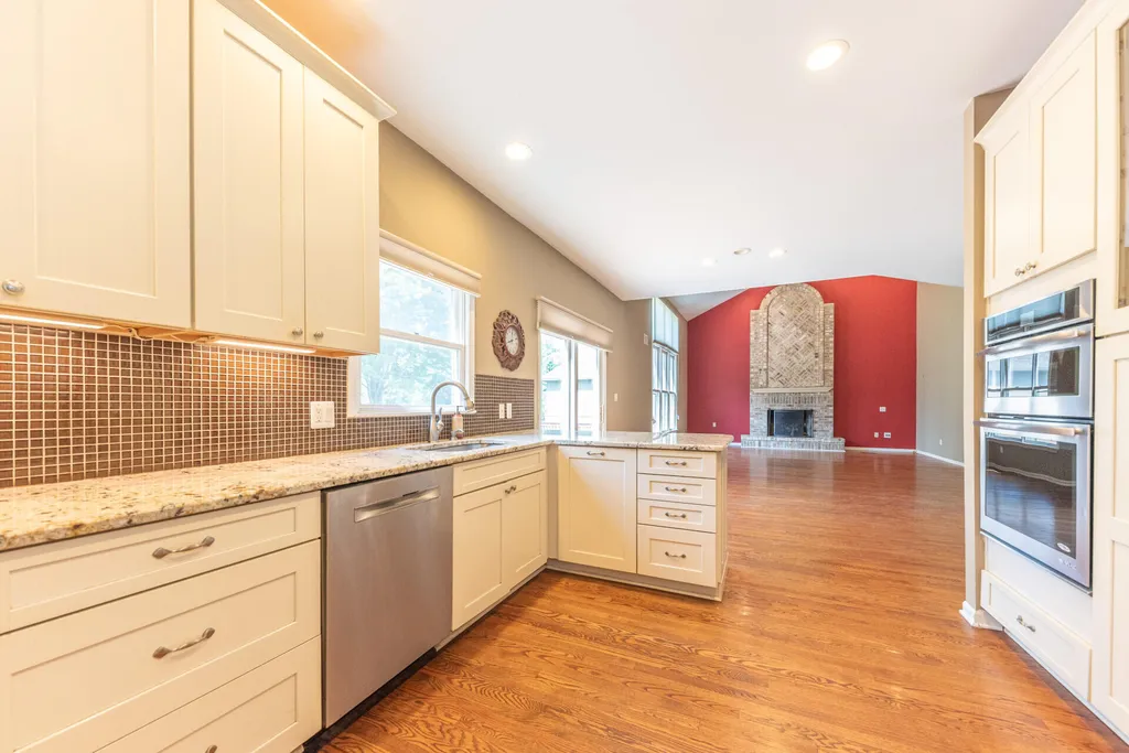 1711 Cypress Pointe Court Pittsfield Charter Township MI 48108