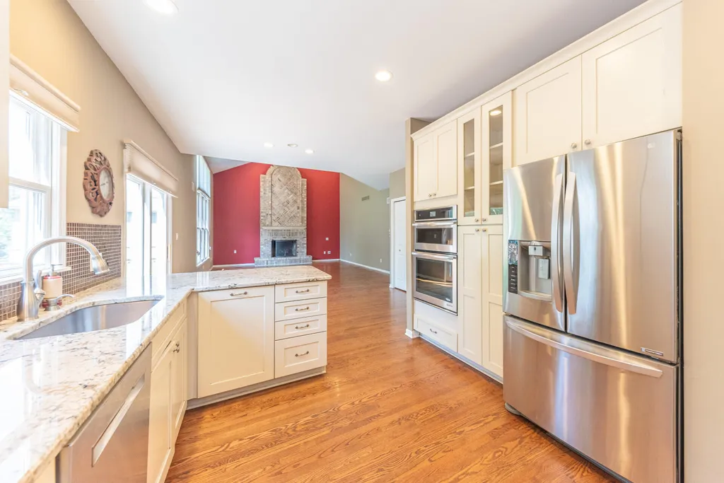 1711 Cypress Pointe Court Pittsfield Charter Township MI 48108