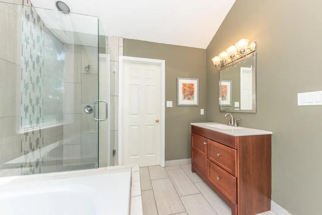 1711 Cypress Pointe Court Pittsfield Charter Township MI 48108