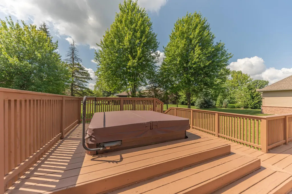 1711 Cypress Pointe Court Pittsfield Charter Township MI 48108