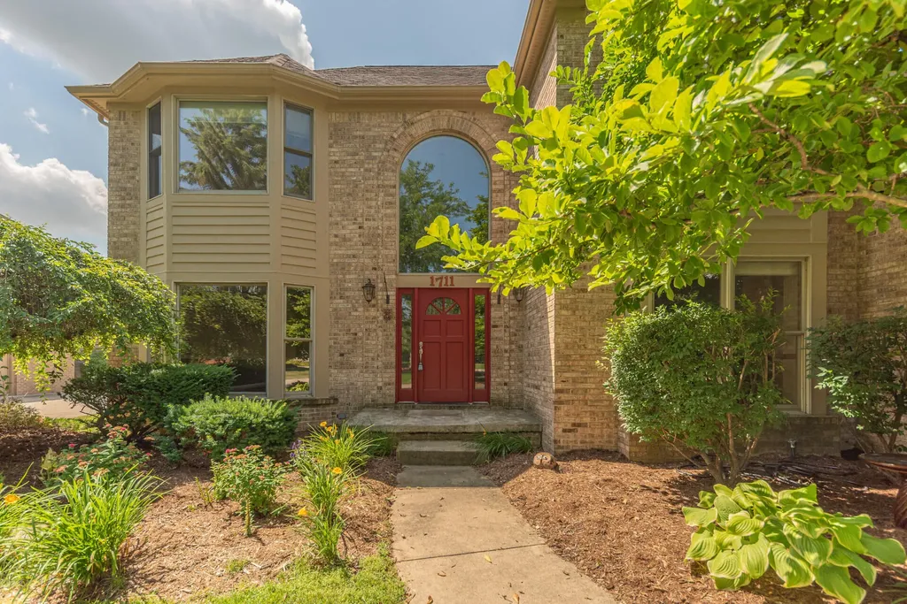 1711 Cypress Pointe Court Pittsfield Charter Township MI 48108