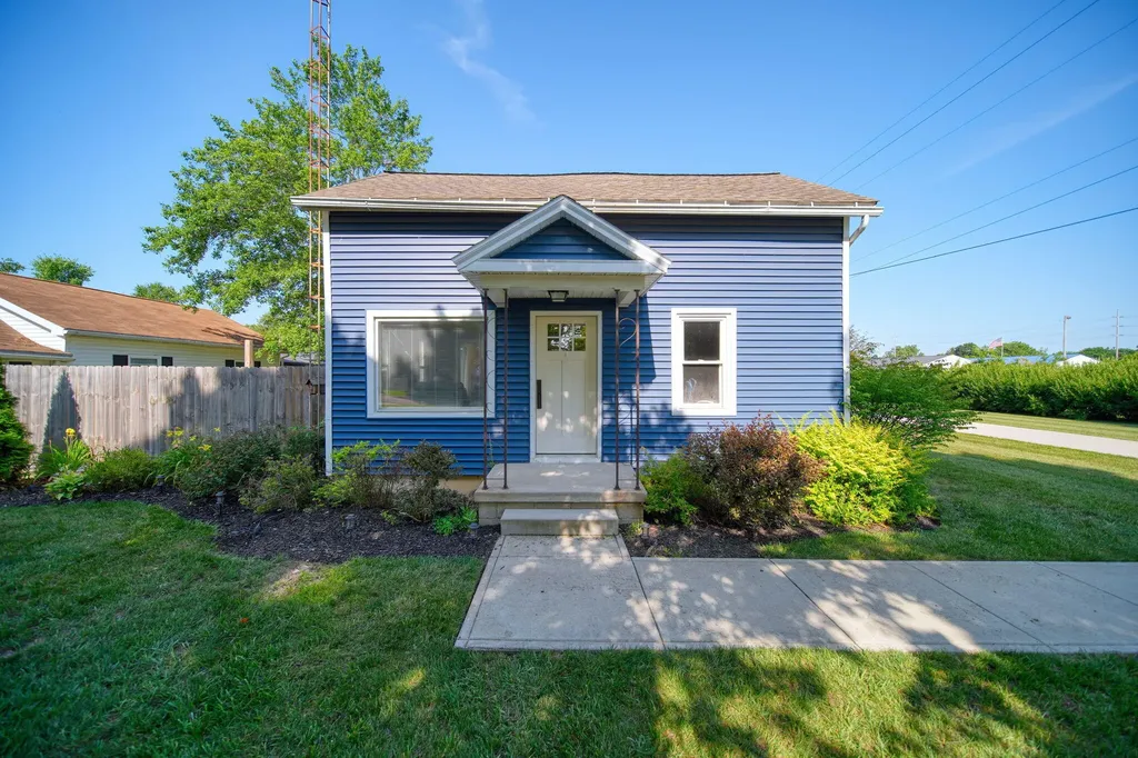 800 Bradish Street Adrian City MI 49221