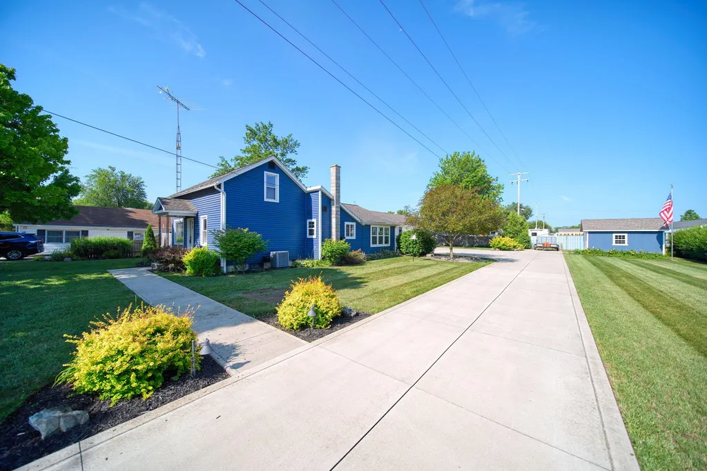 800 Bradish Street Adrian City MI 49221