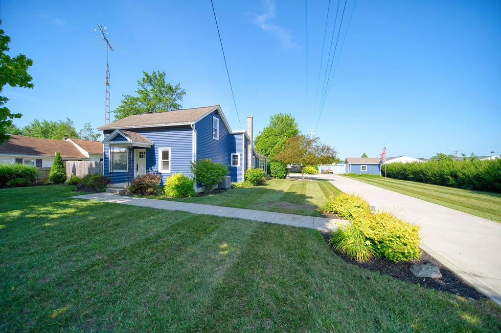 800 Bradish Street Adrian City MI 49221