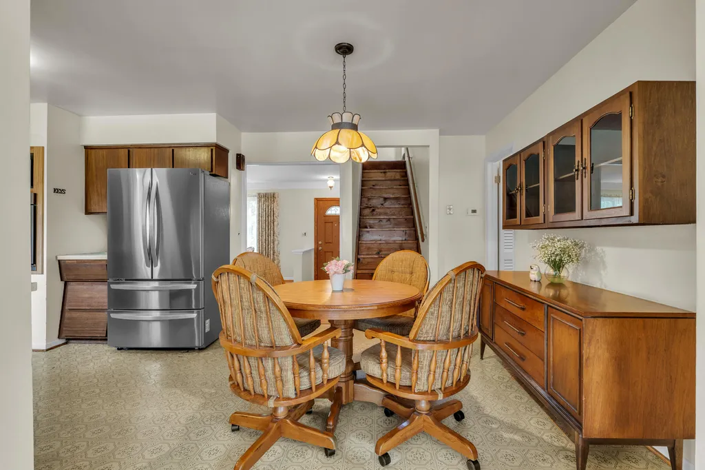 30431 Avon Court Westland City MI 48185