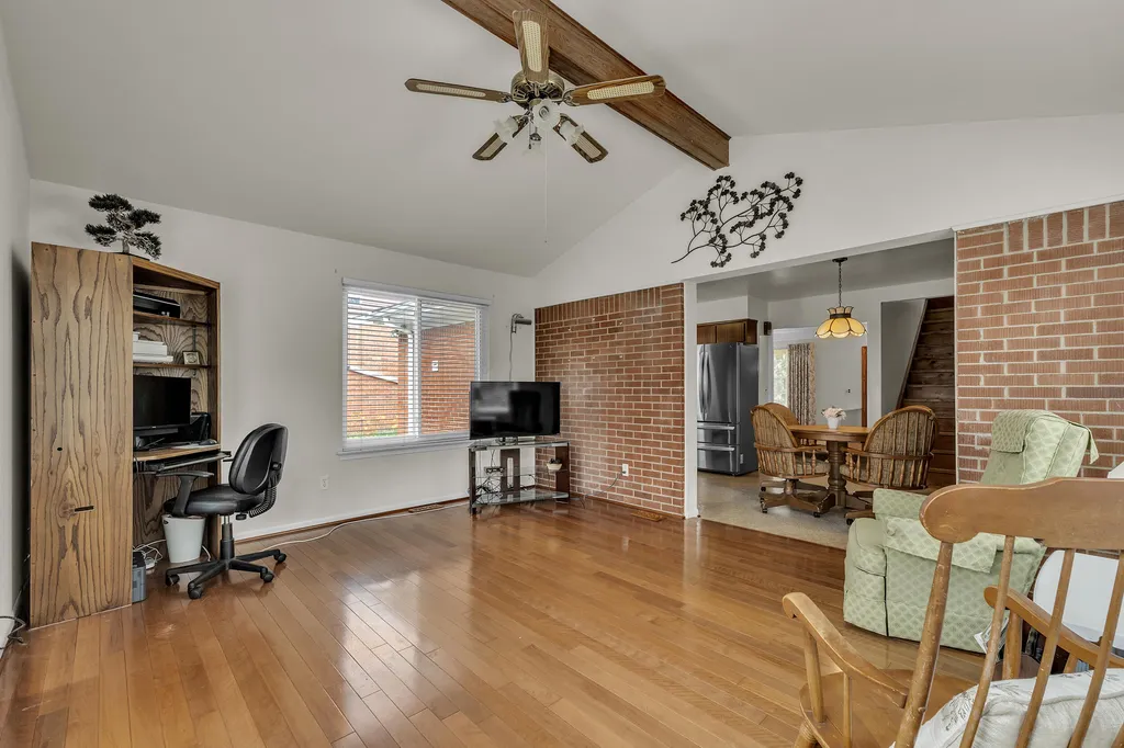 30431 Avon Court Westland City MI 48185