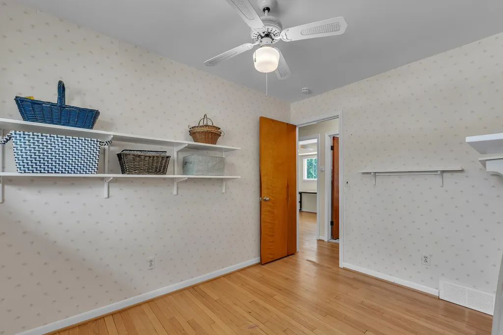 30431 Avon Court Westland City MI 48185