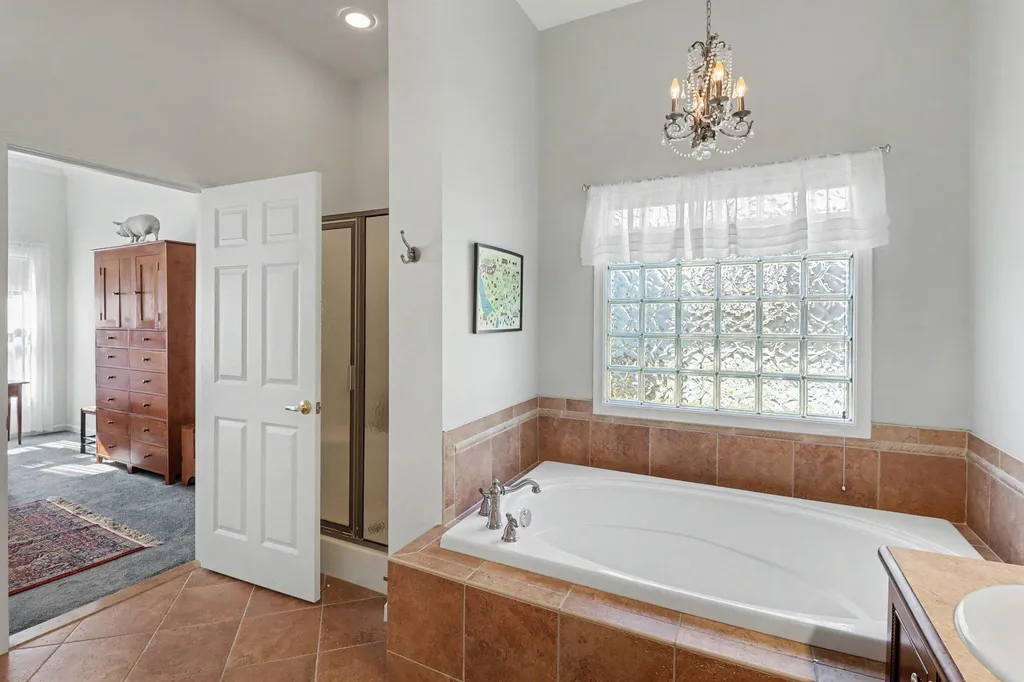 9748 Tioga Trail Hamburg Township MI 48169