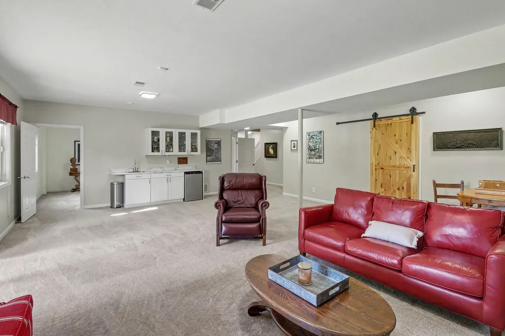 9748 Tioga Trail Hamburg Township MI 48169