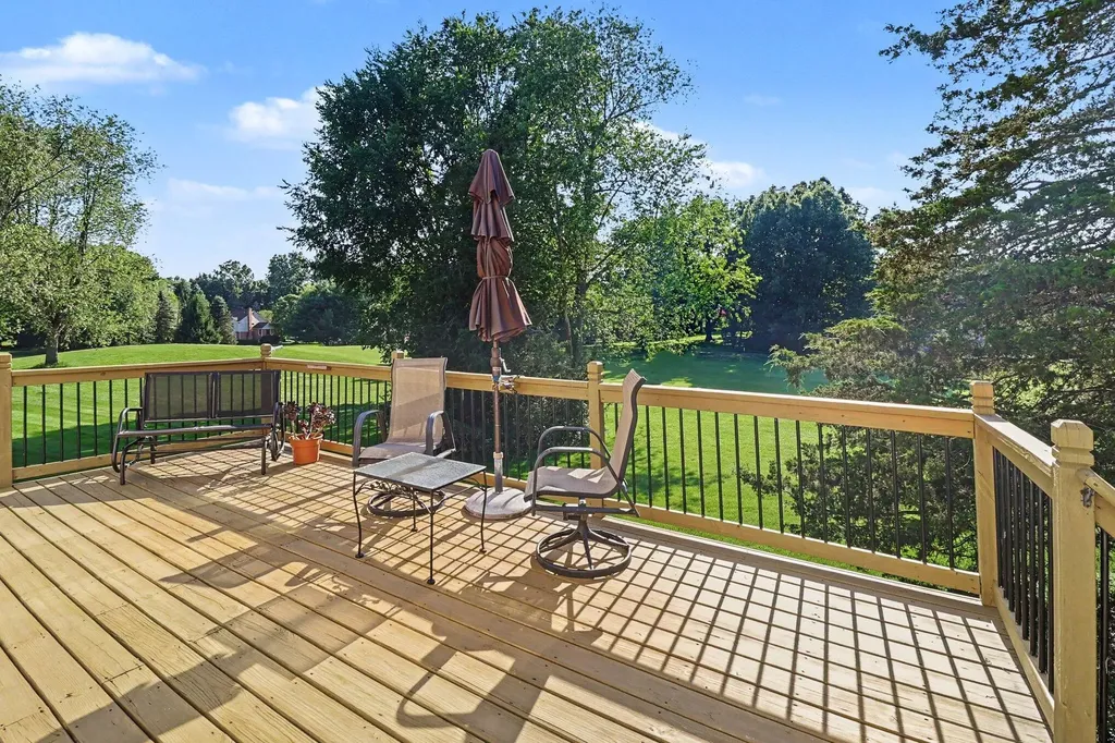 9748 Tioga Trail Hamburg Township MI 48169