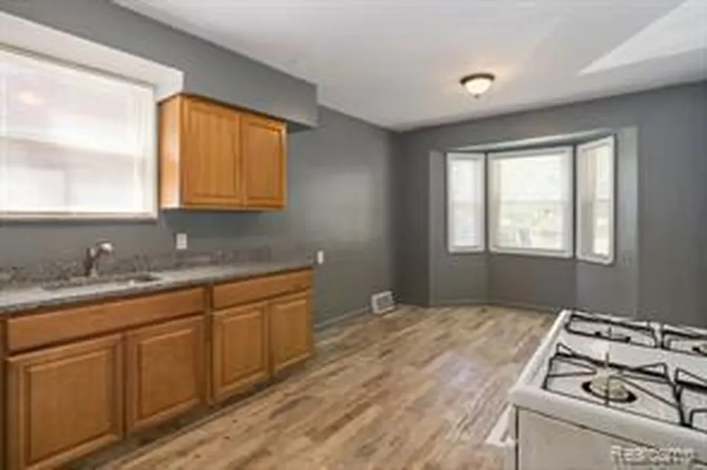 17834 Bradford Avenue Detroit City MI 48205
