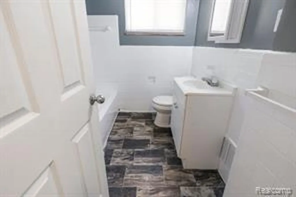 17834 Bradford Avenue Detroit City MI 48205
