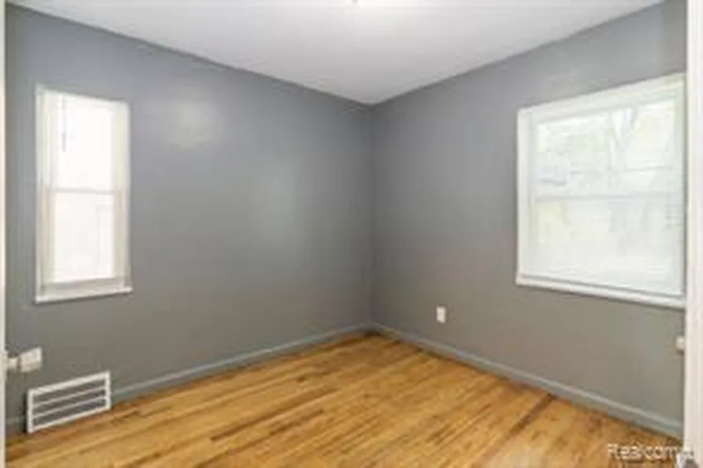 17834 Bradford Avenue Detroit City MI 48205