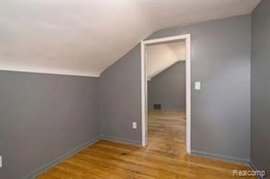 17834 Bradford Avenue Detroit City MI 48205
