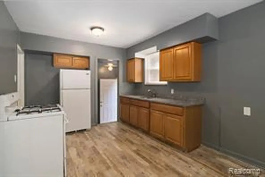 17834 Bradford Avenue Detroit City MI 48205