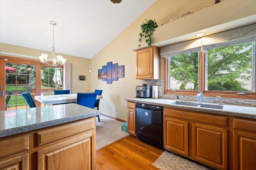 213 Edington Circle Canton Charter Township MI 48187