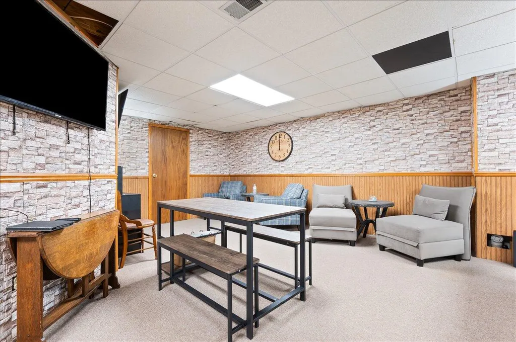 213 Edington Circle Canton Charter Township MI 48187