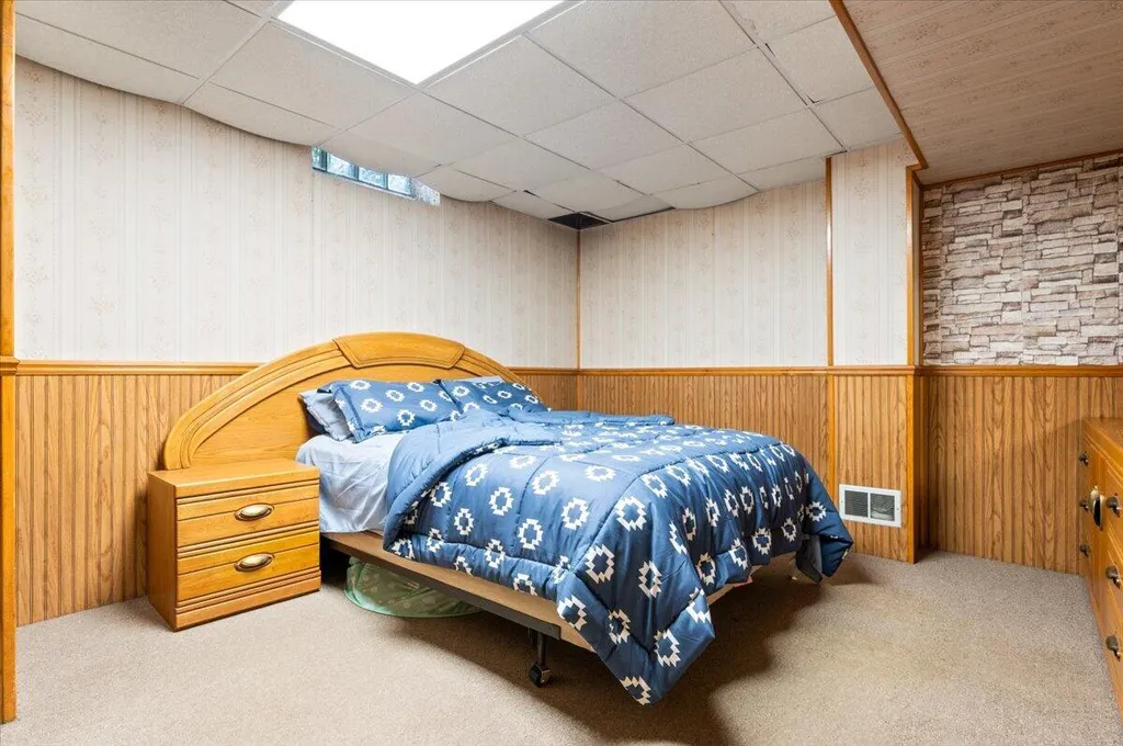 213 Edington Circle Canton Charter Township MI 48187