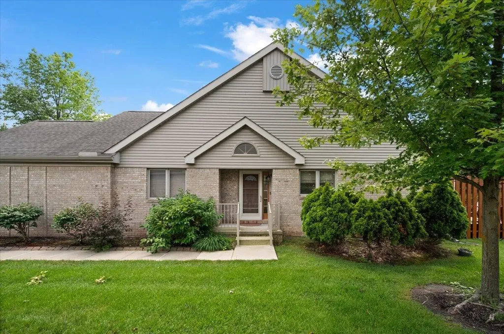 213 Edington Circle Canton Charter Township MI 48187