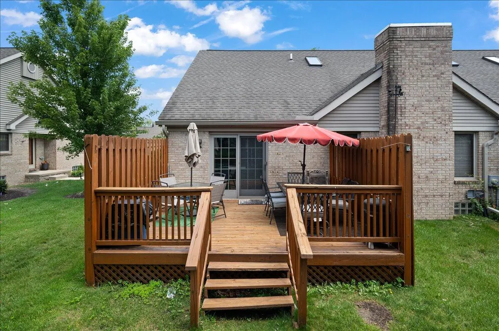 213 Edington Circle Canton Charter Township MI 48187