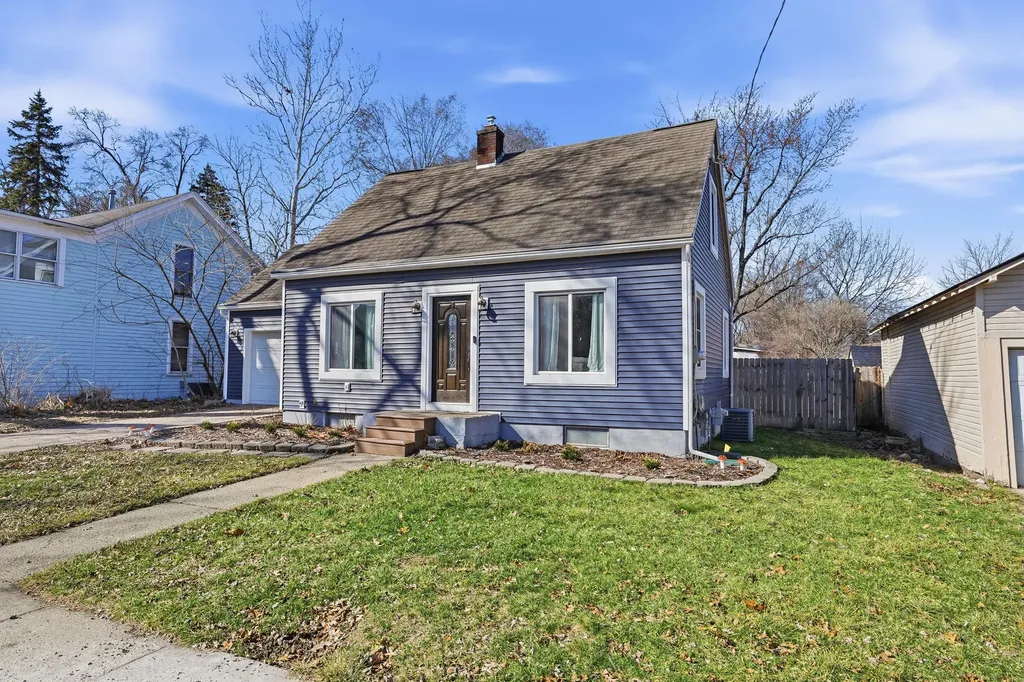 608 Park Street Fenton City MI 48430