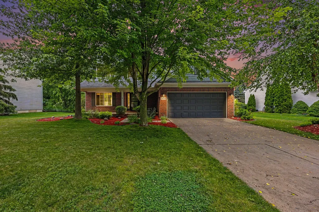 1433 Carston Lane Chelsea City MI 48118