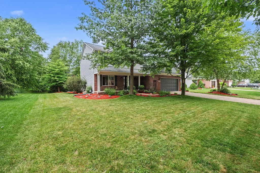 1433 Carston Lane Chelsea City MI 48118
