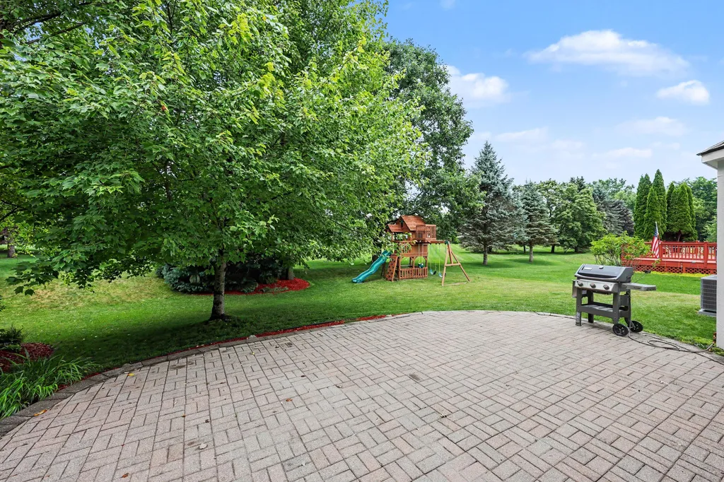 1433 Carston Lane Chelsea City MI 48118