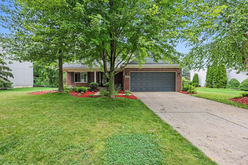 1433 Carston Lane Chelsea City MI 48118