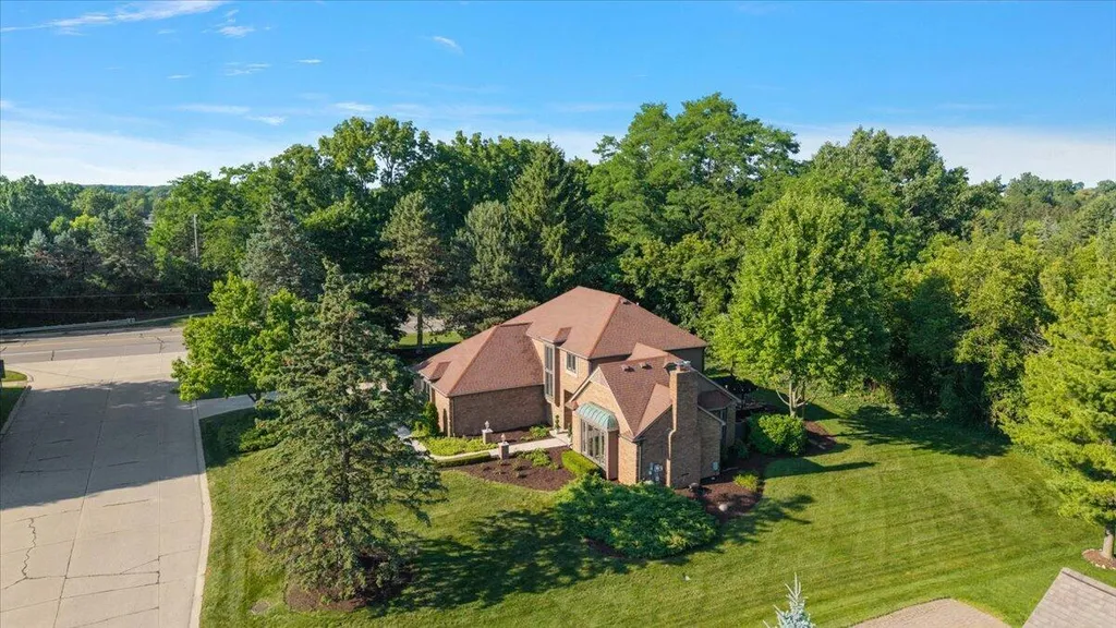 45685 Greenridge Drive Northville Township MI 48167