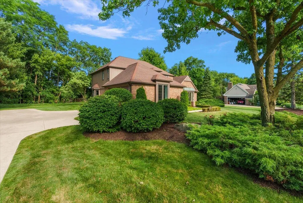 45685 Greenridge Drive Northville Township MI 48167