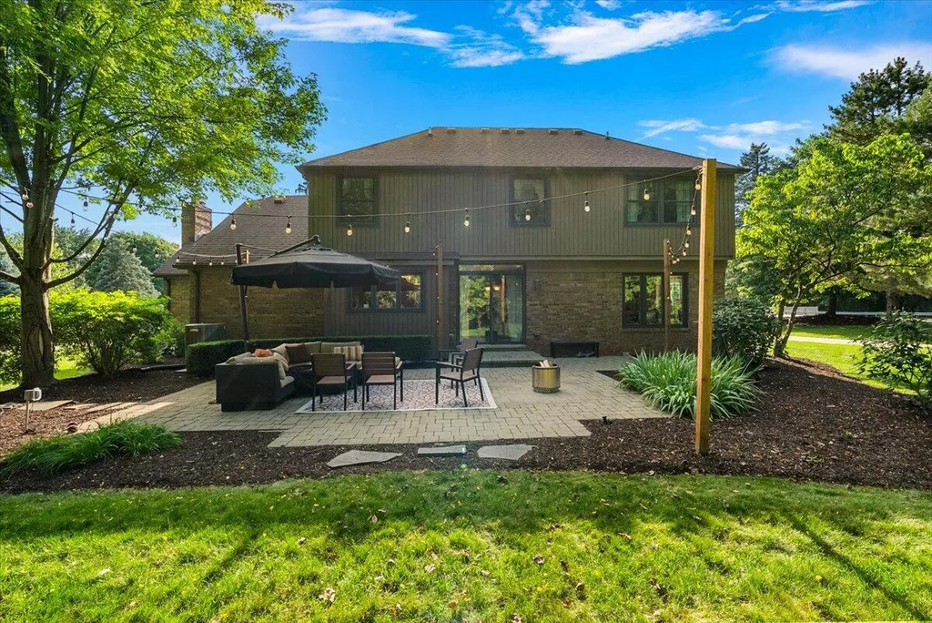 45685 Greenridge Drive Northville Township MI 48167