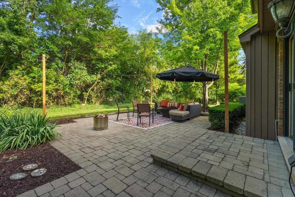 45685 Greenridge Drive Northville Township MI 48167