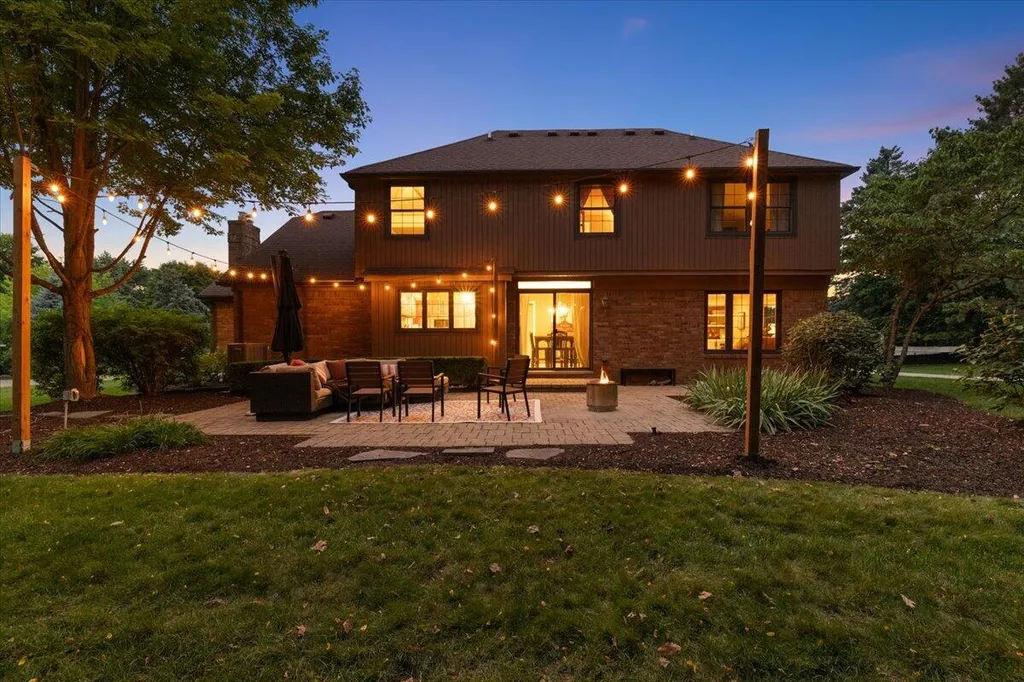 45685 Greenridge Drive Northville Township MI 48167