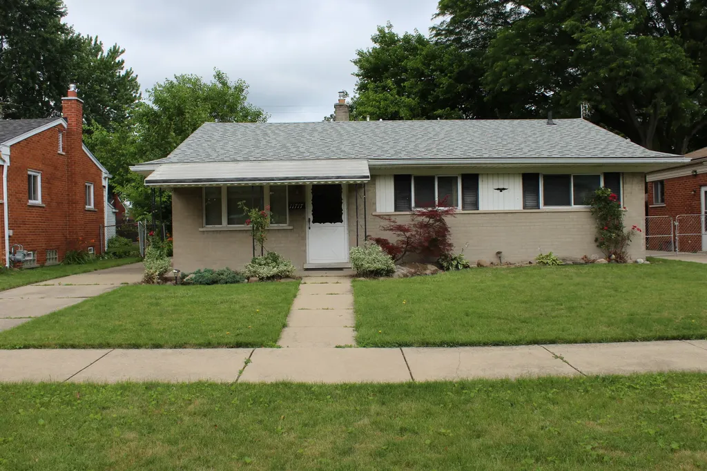 11717 Tecumseh Avenue Redford Charter Township MI 48239