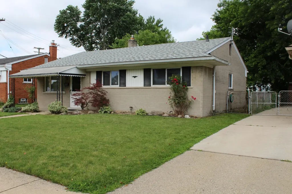 11717 Tecumseh Avenue Redford Charter Township MI 48239