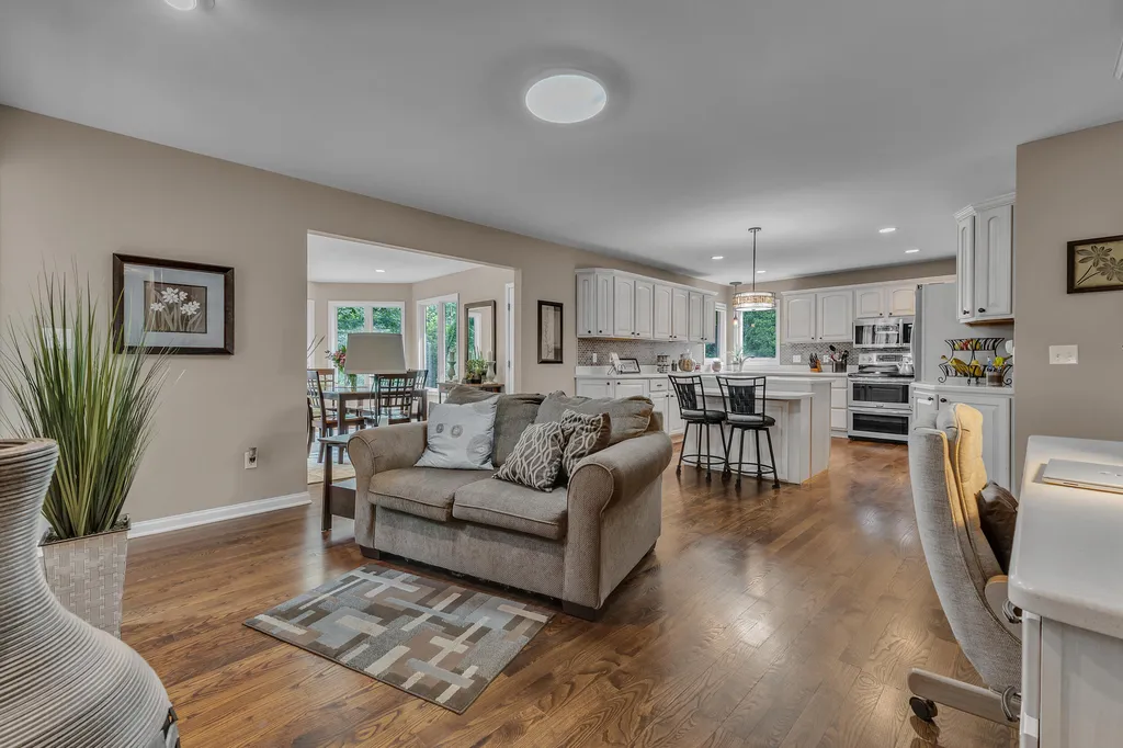 24491 Forest Drive Lyon Charter Township MI 48178