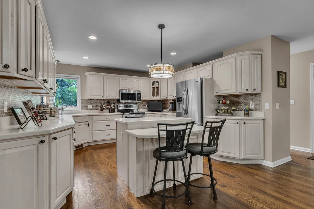 24491 Forest Drive Lyon Charter Township MI 48178