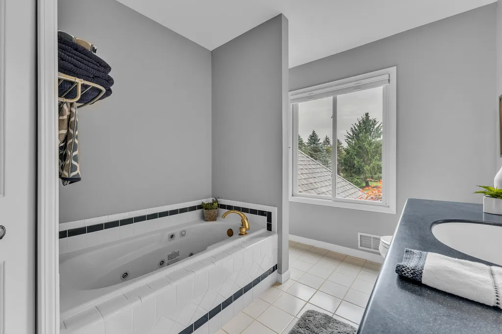 24491 Forest Drive Lyon Charter Township MI 48178